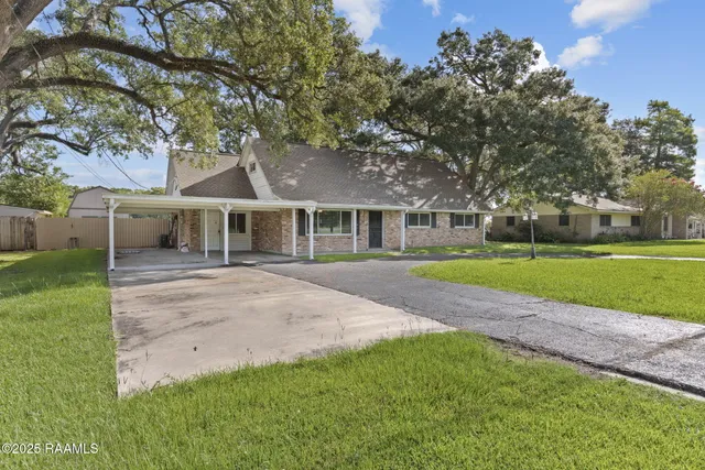 $314,900 | 175 Highway 182, Morgan City, LA 70380