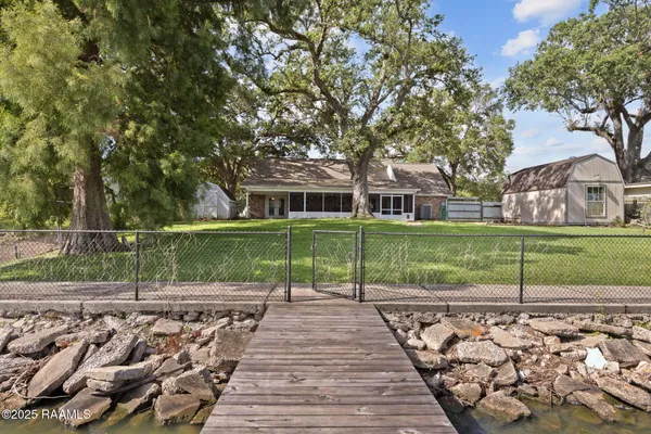$299,999 | 175 Highway 182, Morgan City, LA 70380