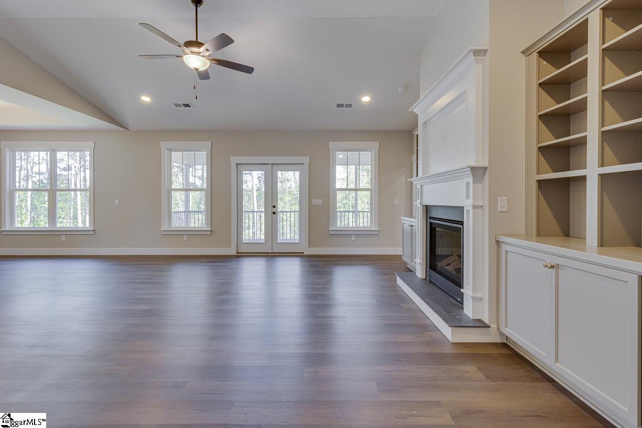 123 Hideaway Lane Easley, SC 29640 - Photo 10 of 47