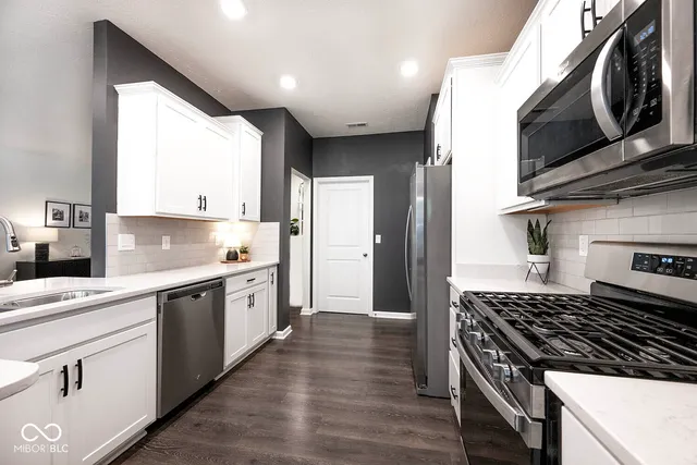 $384,500 | 6890 Ben Riley Court, Plainfield, IN 46168