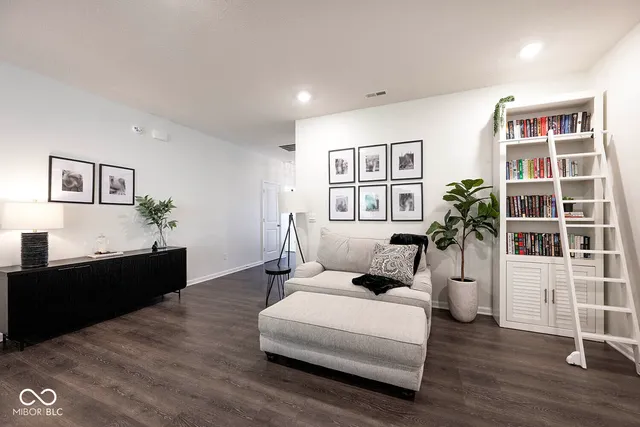 $384,500 | 6890 Ben Riley Court, Plainfield, IN 46168