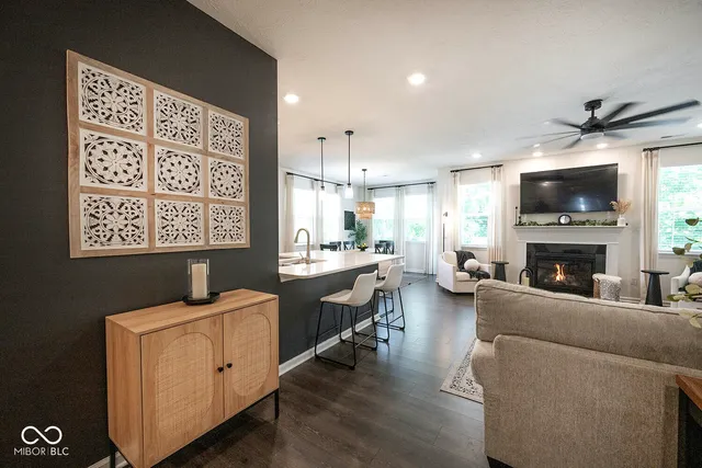 $384,500 | 6890 Ben Riley Court, Plainfield, IN 46168