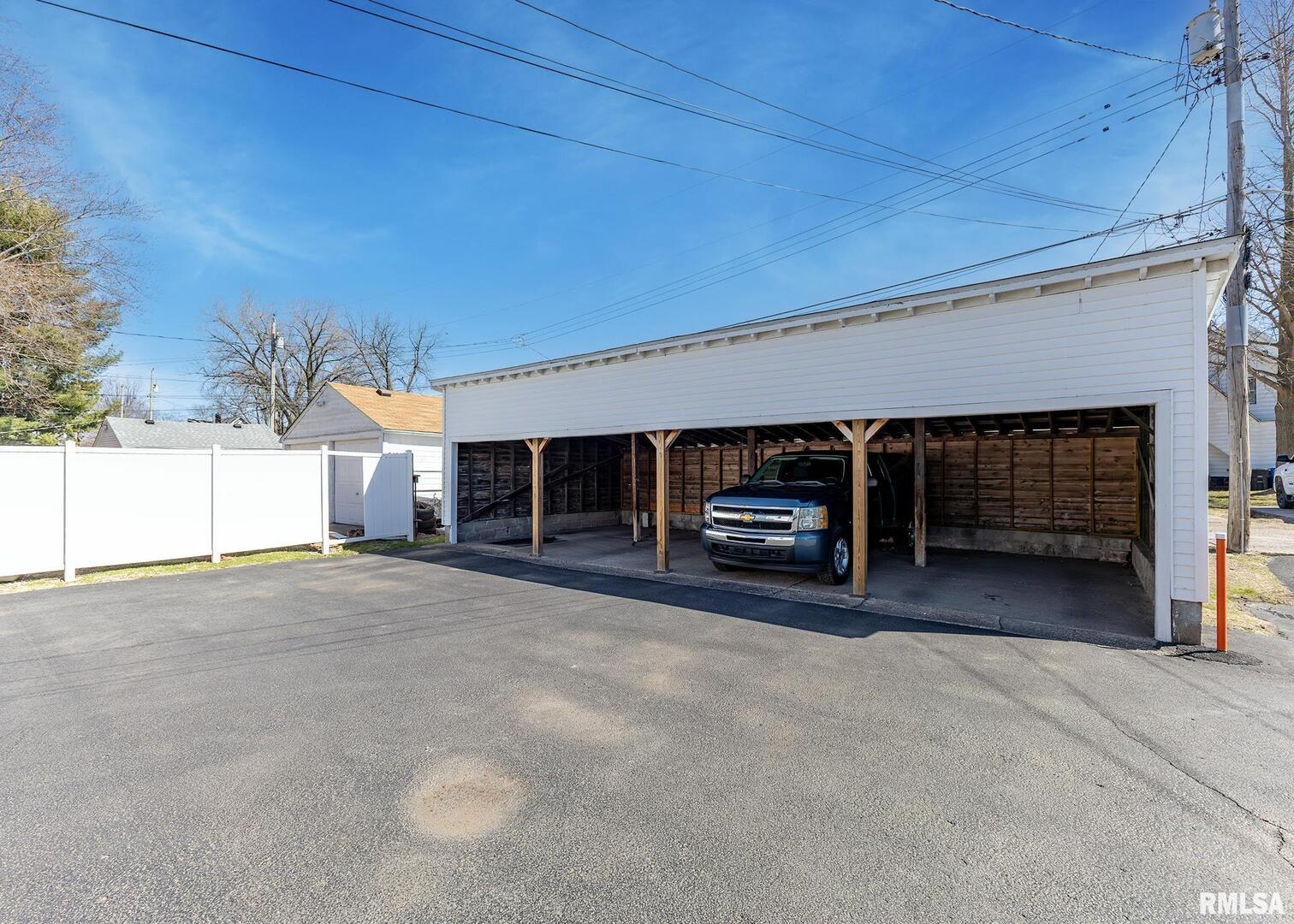 1440 12th Street Moline, IL 61265 - Photo 16 of 65