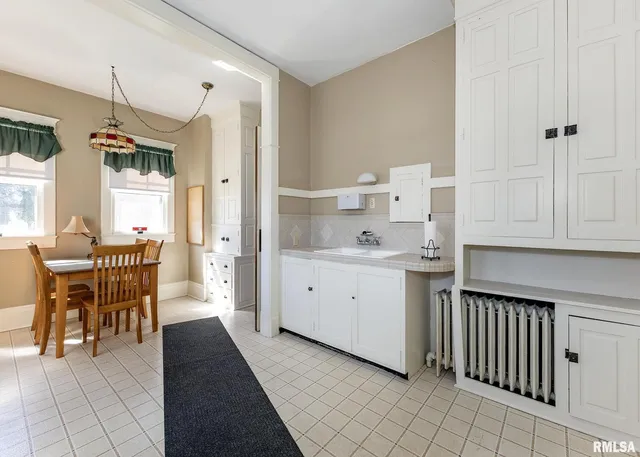 $499,900 | 1440 12th Street, Moline, IL 61265