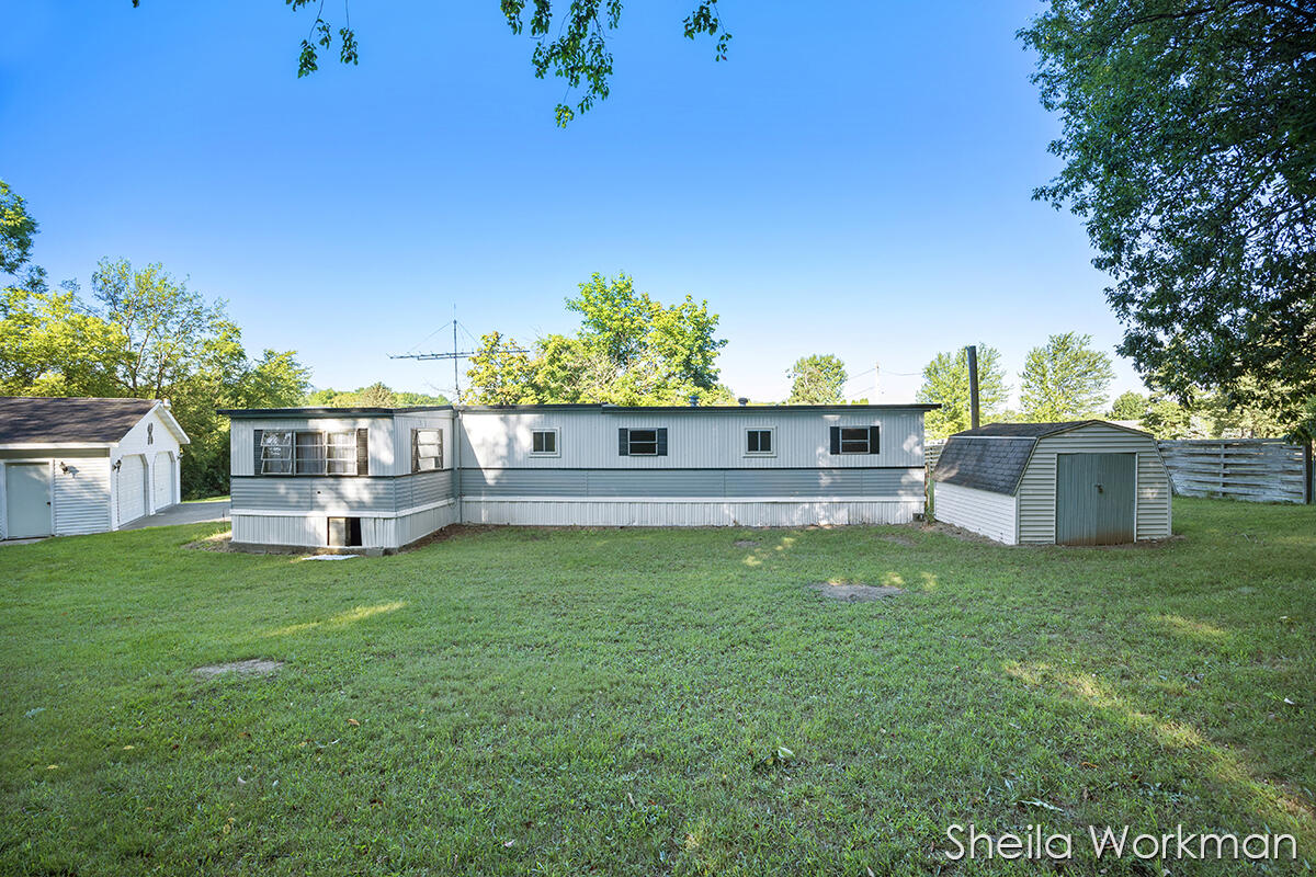 1380 Barber Road Hastings, MI 49058 - Photo 15 of 20 IMG_1014
