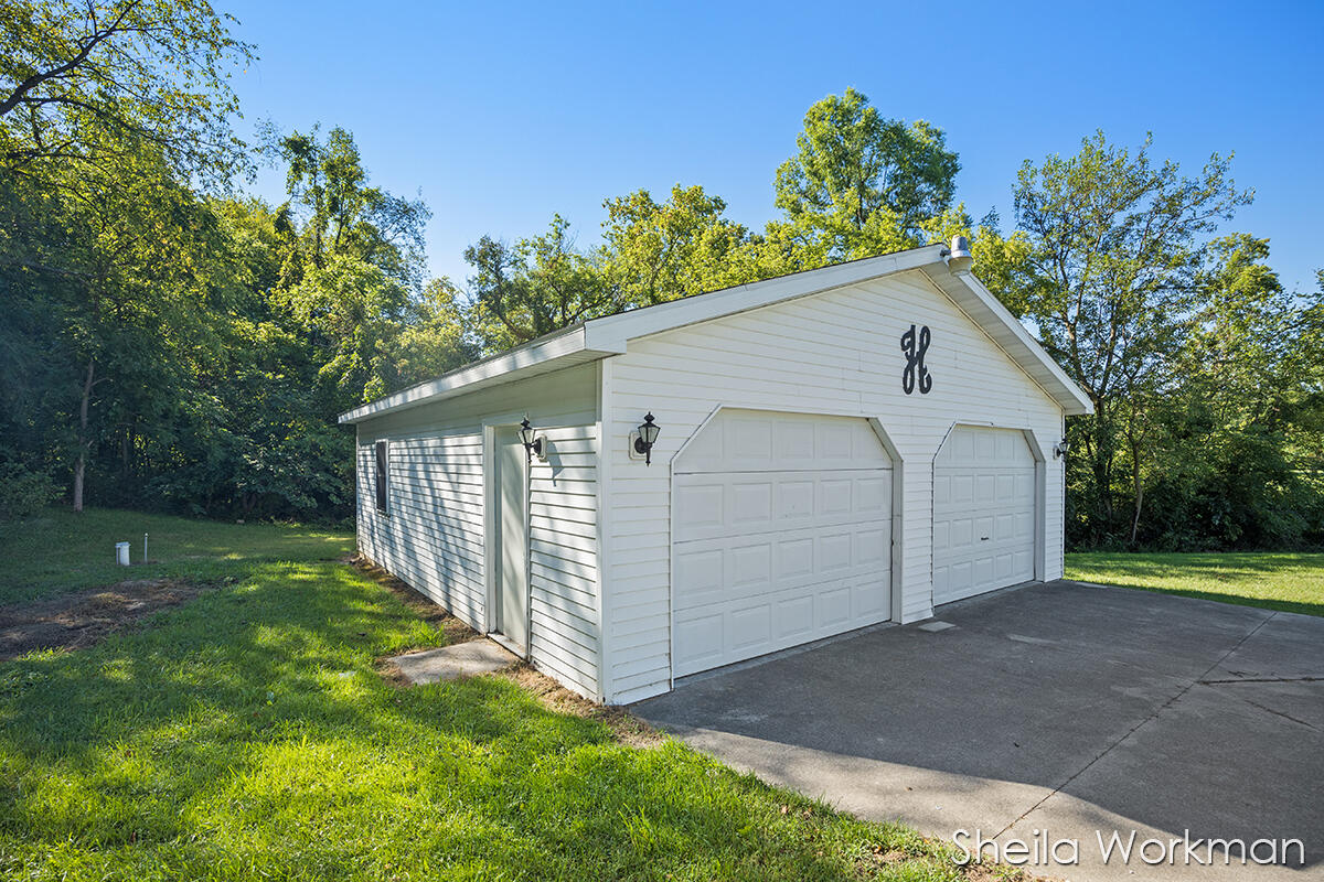 1380 Barber Road Hastings, MI 49058 - Photo 18 of 20 IMG_1017
