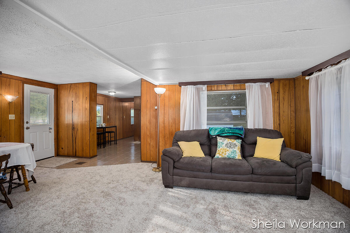 1380 Barber Road Hastings, MI 49058 - Photo 7 of 20 IMG_1006