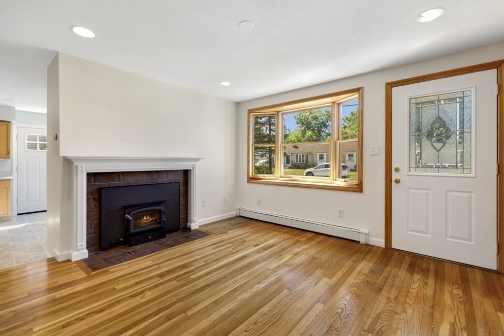 21 Lilian Road Framingham, MA 01701 - Photo 8 of 42 Gallery Image 8