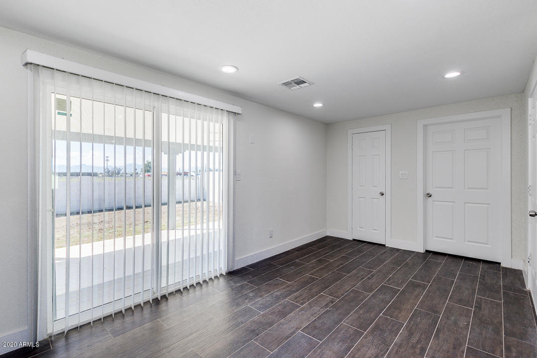 6539 West Coronado Road Phoenix, AZ 85035 - Photo 11 of 26 12-coronado