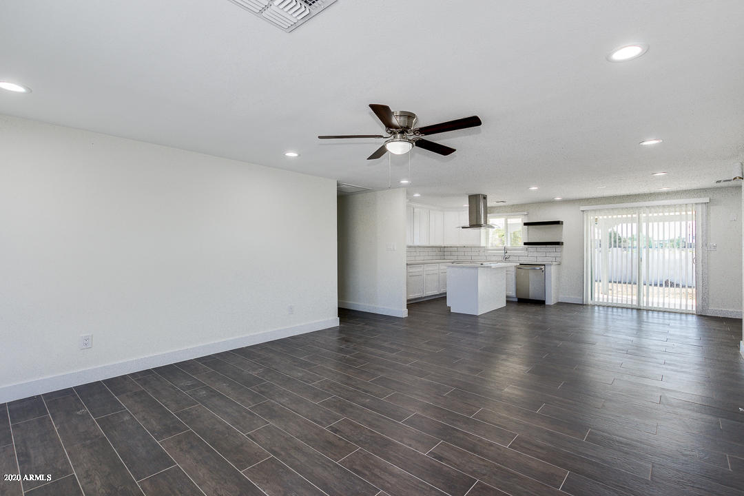 6539 West Coronado Road Phoenix, AZ 85035 - Photo 5 of 26 06-coronado