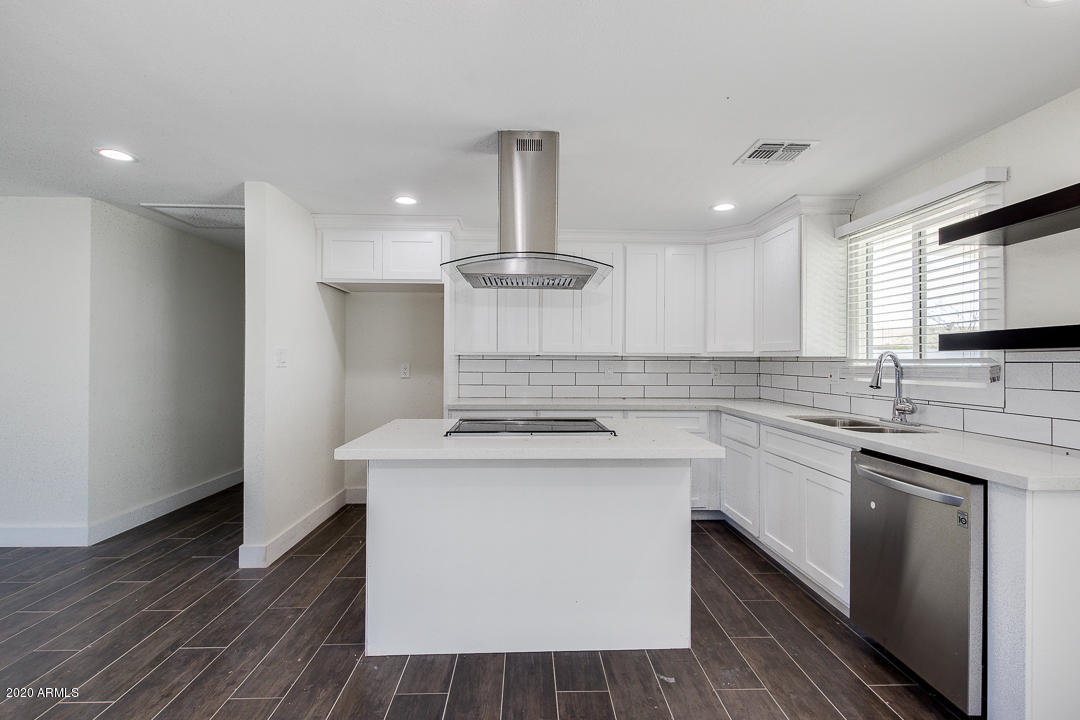 6539 West Coronado Road Phoenix, AZ 85035 - Photo 8 of 26 09-coronado