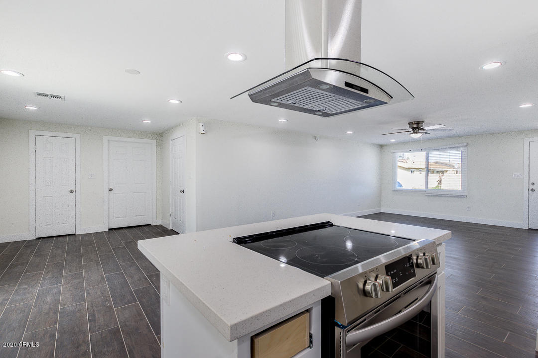 6539 West Coronado Road Phoenix, AZ 85035 - Photo 10 of 26 11-coronado