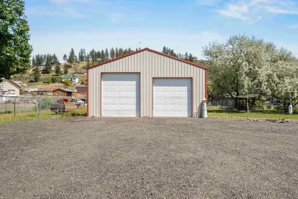 $375,000 | 42010 Quail Run North, Davenport, WA 99122