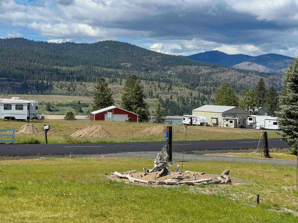 $375,000 | 42010 Quail Run North, Davenport, WA 99122