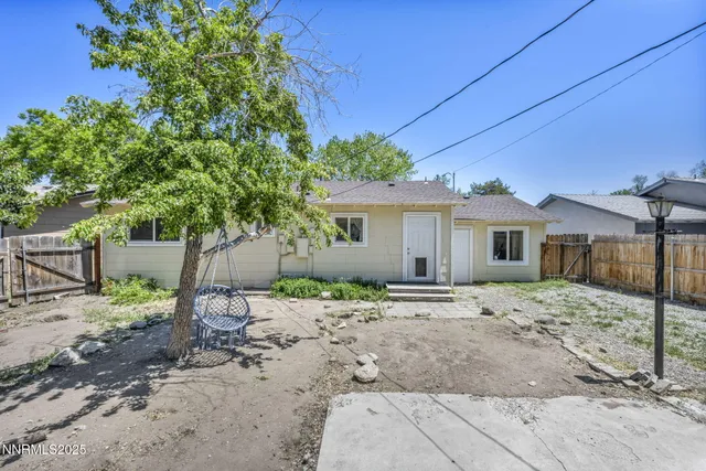 $395,000 | 218 Albany Avenue, Carson City, NV 89703