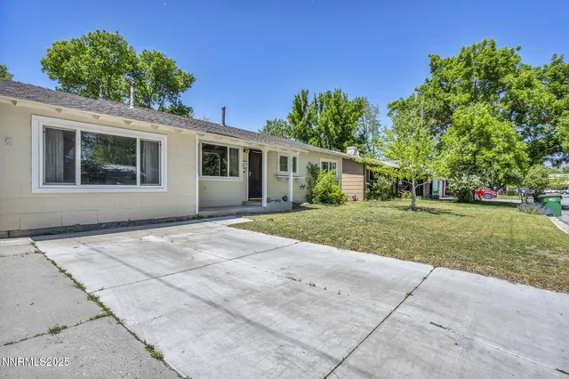 $395,000 | 218 Albany Avenue, Carson City, NV 89703