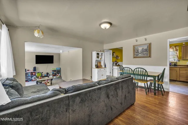 $395,000 | 218 Albany Avenue, Carson City, NV 89703