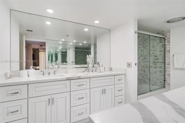 $1,795,000 | 100 South Beach Road, Unit 204, Tequesta, FL 33469