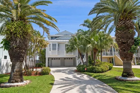 $2,550,000 | 8685 East Bay Drive, Treasure Island, FL 33706