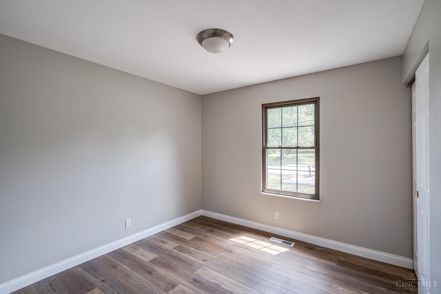 1475 8 Mile Road Cincinnati, OH 45255 - Photo 25 of 49 Gallery Image 25