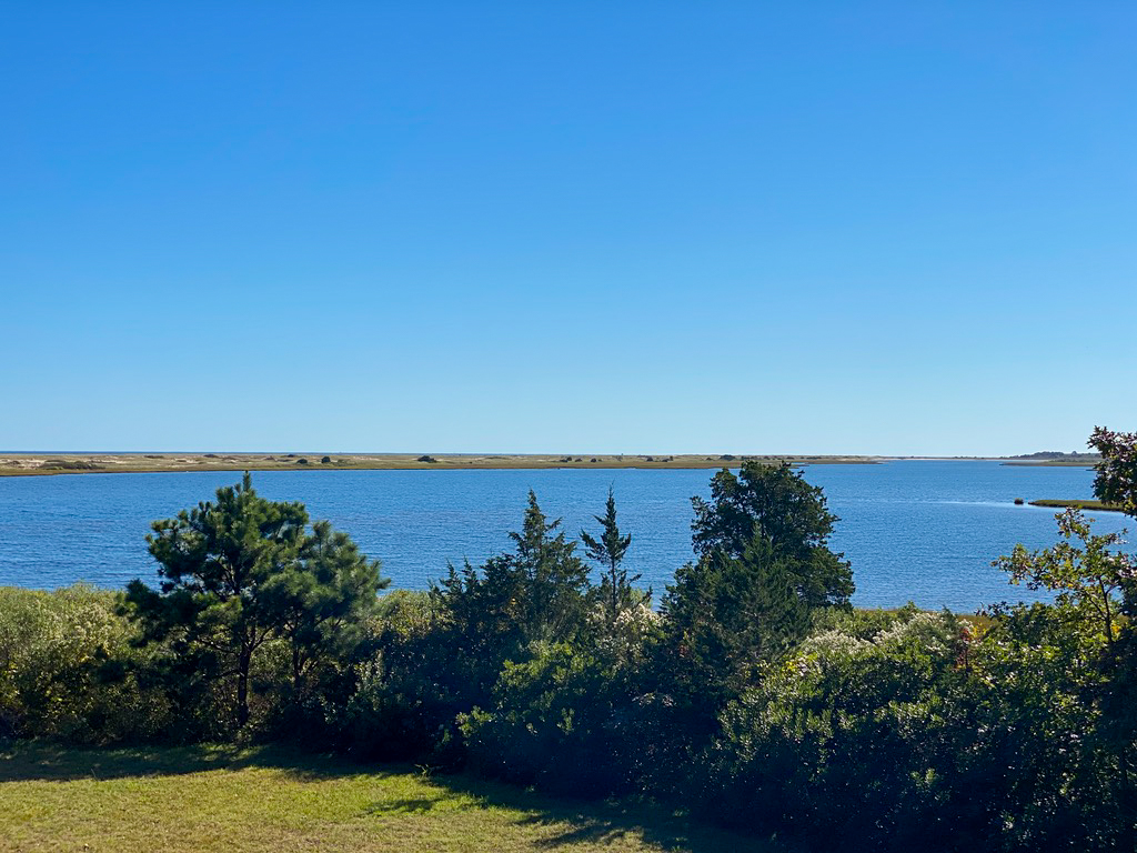 64 Dike Road Edgartown, MA 02539 - Photo 15 of 22