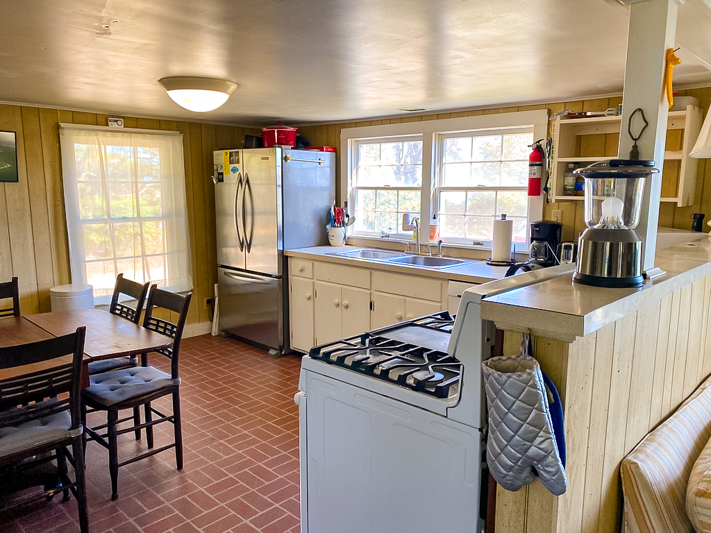 64 Dike Road Edgartown, MA 02539 - Photo 6 of 22