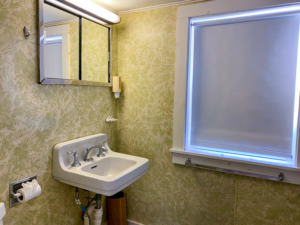 64 Dike Road Edgartown, MA 02539 - Photo 10 of 22