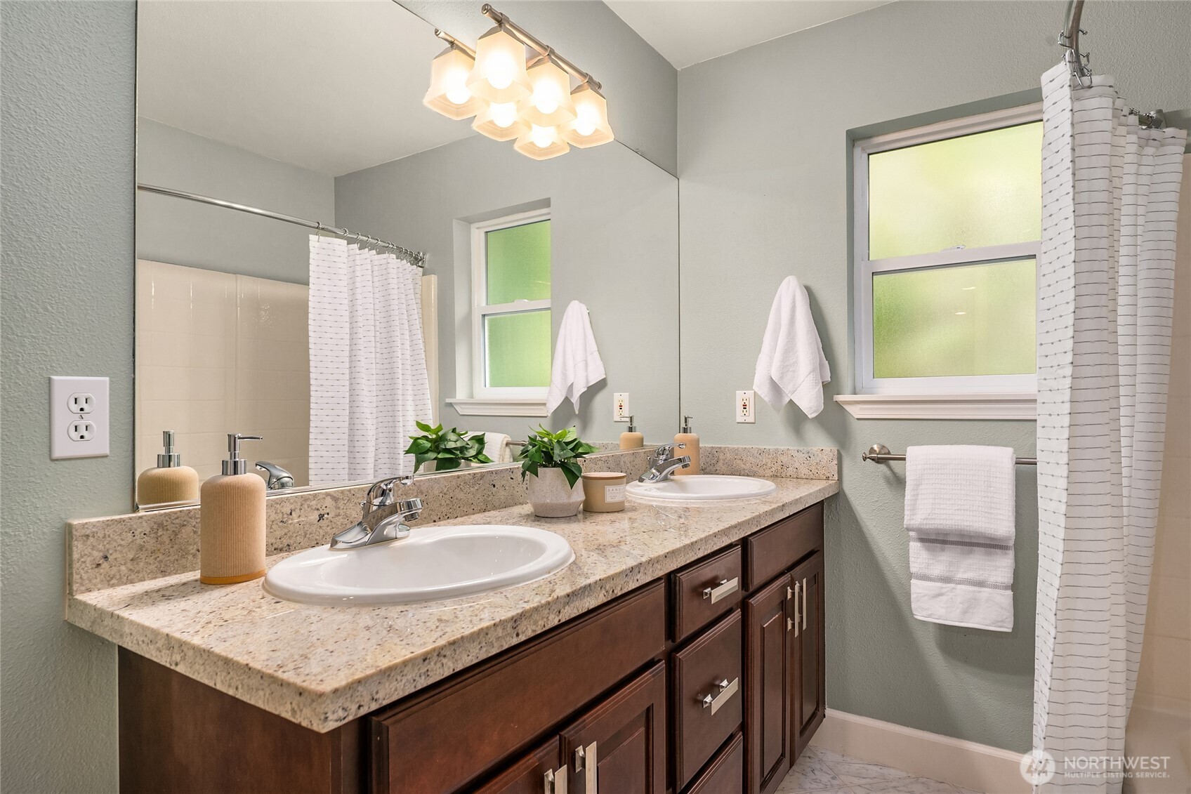 10405 Northeast 151st Place Bothell, WA 98011 - Photo 27 of 35 Gallery Image 27