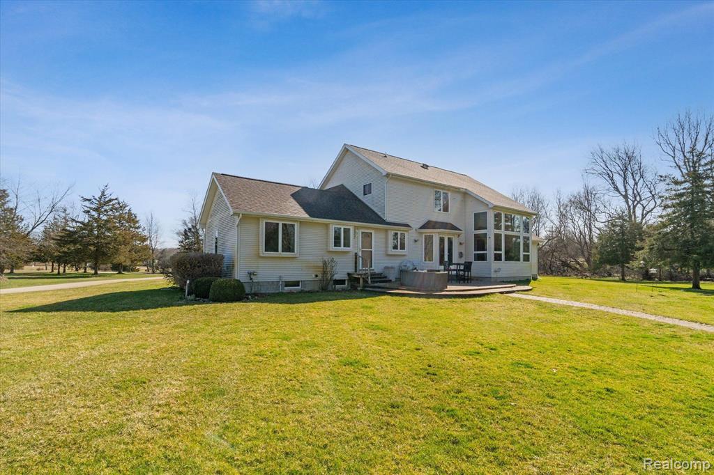 9346 Farley Road Pinckney, MI 48169 - Photo 56 of 68