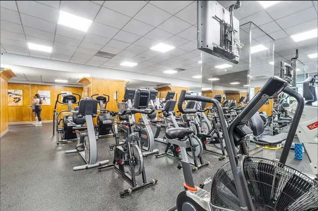 $435,000 | 303 East 57th Street, Unit 6F | Sutton Place