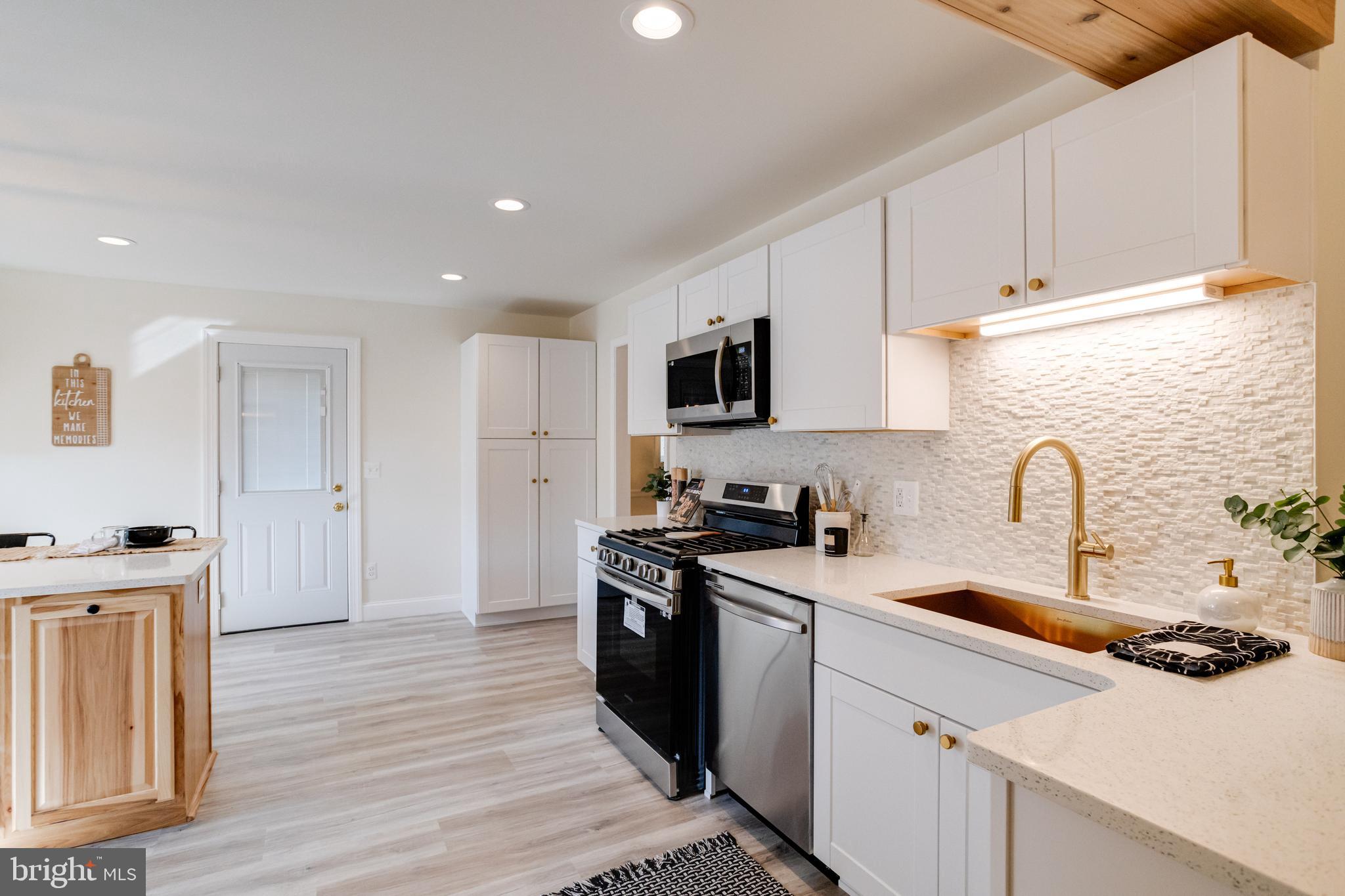 526 Crisfield Road Middle River, MD 21220 - Photo 11 of 44 Brand new stainless steel appliances