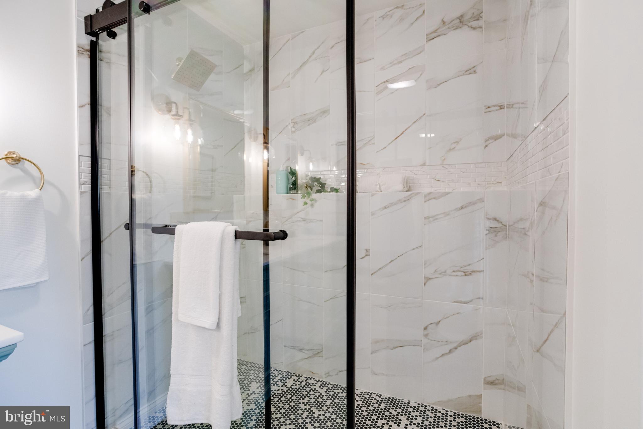 526 Crisfield Road Middle River, MD 21220 - Photo 31 of 44 Oversized shower with custom tile work