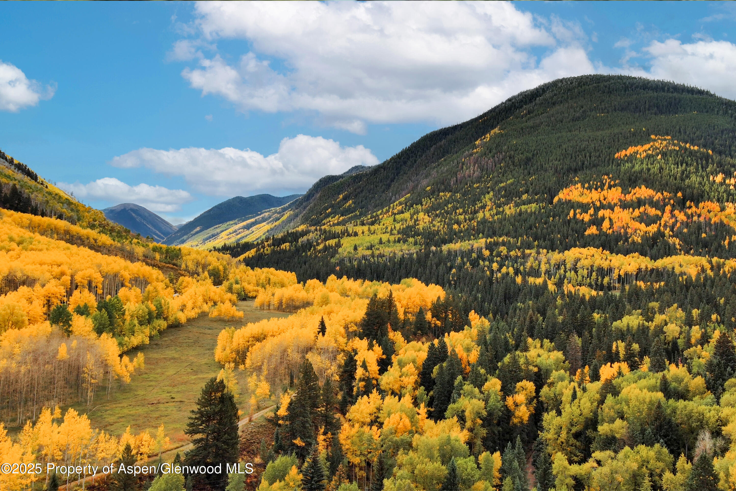 143 Conundrum Creek Road Aspen, CO 81611 - Photo 3 of 19 a view of lake
