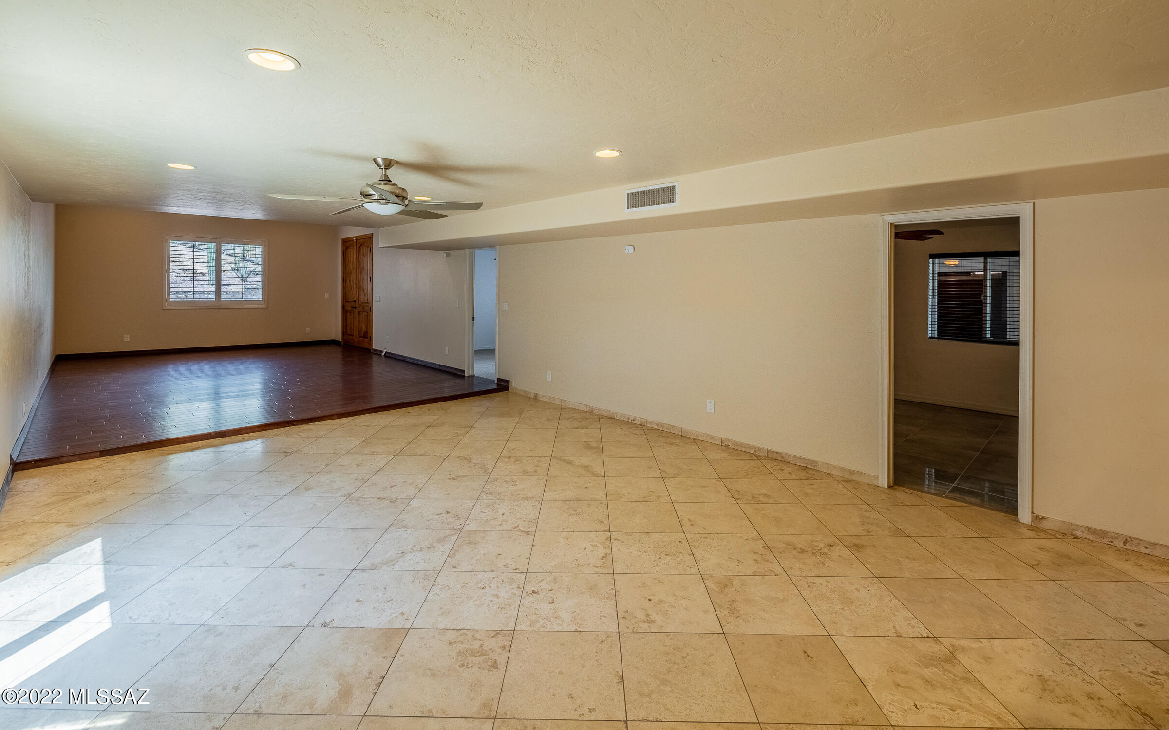 835 West Roller Coaster Road Tucson, AZ 85704 - Photo 6 of 36 Gallery Image 6