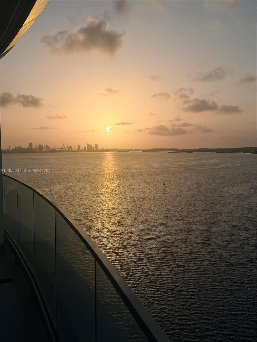 175 Southeast 25th Road, Unit 902 Miami, FL 33129 - Photo 10 of 65 Gallery Image 10
