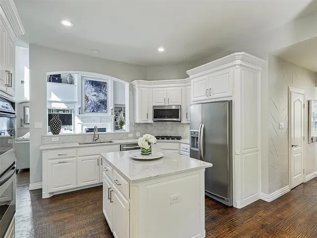 $1,050,000 | 4719 Parkside Drive, Frisco, TX 75034