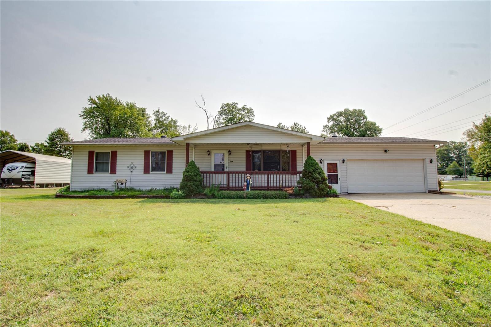 444 Roxana Avenue South Roxana, IL 62087 - Photo 1 of 52 Gallery Image 1