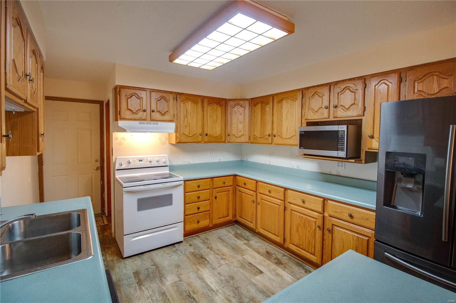 444 Roxana Avenue South Roxana, IL 62087 - Photo 12 of 52 Gallery Image 12