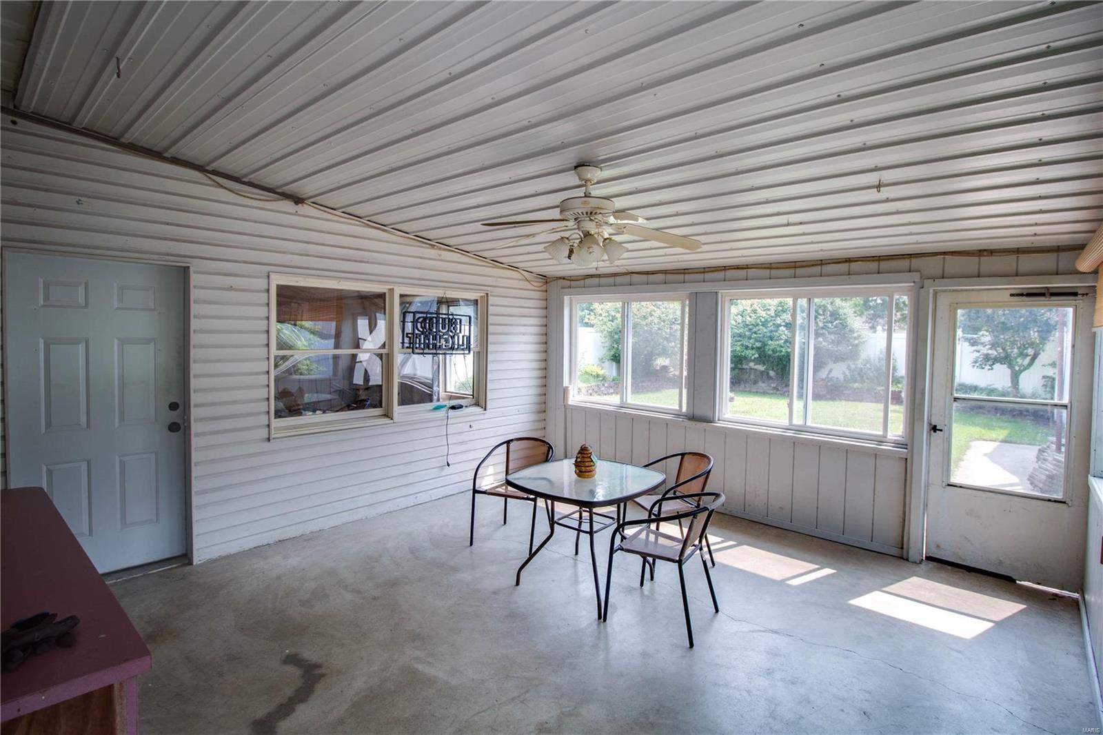 444 Roxana Avenue South Roxana, IL 62087 - Photo 18 of 52 Gallery Image 18