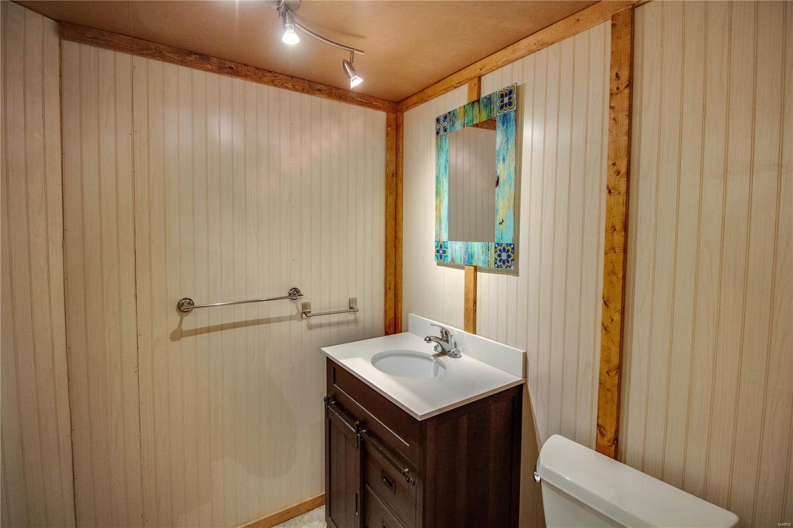 444 Roxana Avenue South Roxana, IL 62087 - Photo 34 of 52 Gallery Image 34