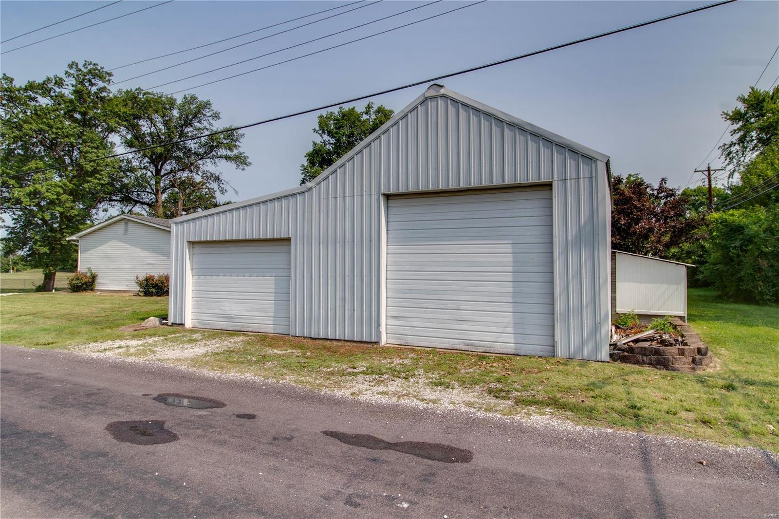 444 Roxana Avenue South Roxana, IL 62087 - Photo 45 of 52 Gallery Image 45