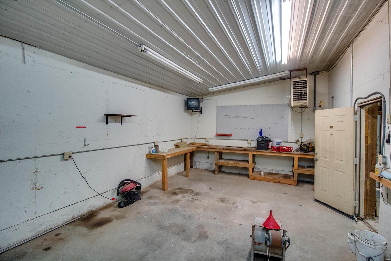 444 Roxana Avenue South Roxana, IL 62087 - Photo 49 of 52 Gallery Image 49