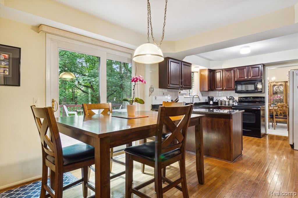 2220 Hickory Leaf Drive Rochester Hills, MI 48309 - Photo 18 of 60