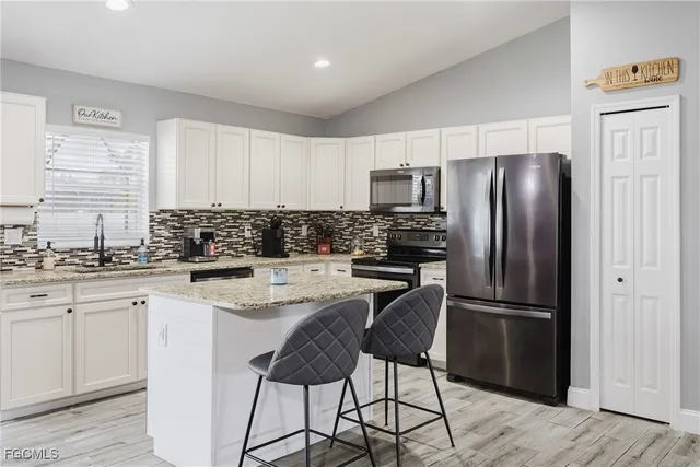 $424,999 | 1910 Northwest 14th Terrace, Cape Coral, FL 33993