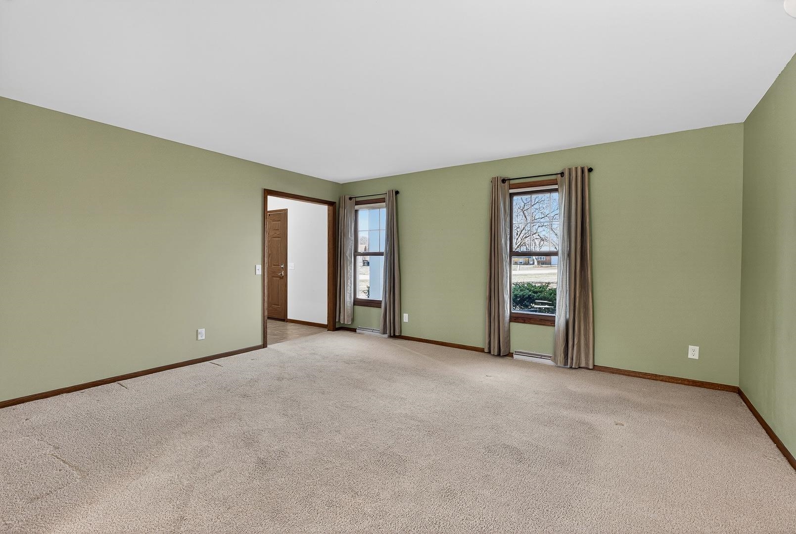 908 Harding Street Oregon, WI 53575 - Photo 11 of 66