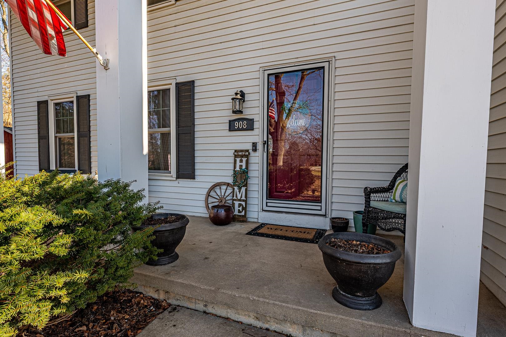 908 Harding Street Oregon, WI 53575 - Photo 4 of 66