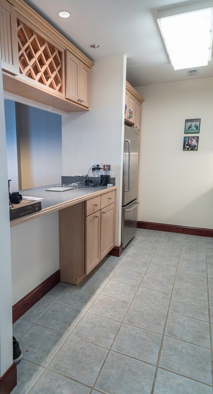1 Seal Harbor Road, Unit 610 Winthrop, MA 02152 - Photo 13 of 27 Gallery Image 13