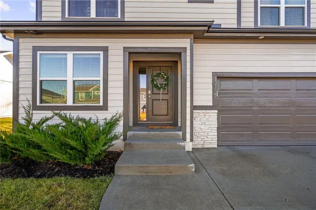 $445,000 | 19727 West 196th Terrace, Spring Hill, KS 66083