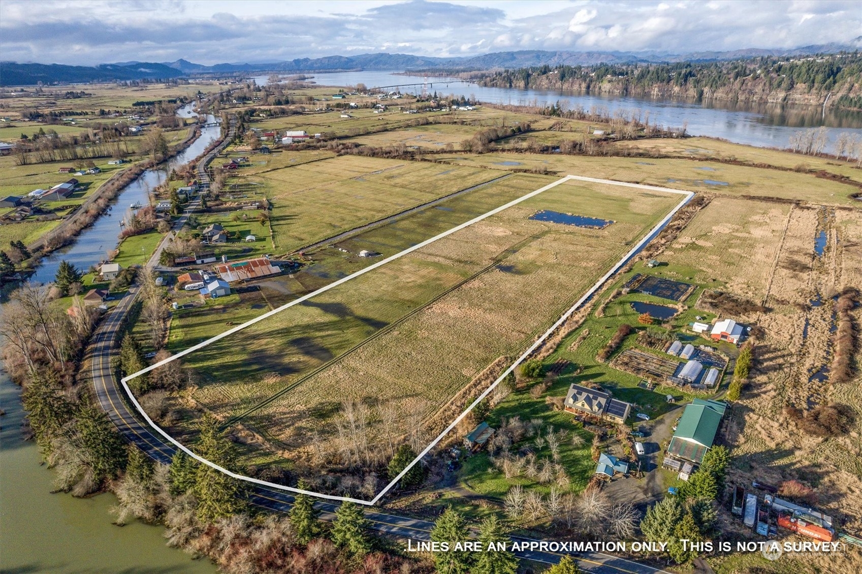 340 East Little Island Road Cathlamet, WA 98612 - Photo 2 of 19 Gallery Image 2