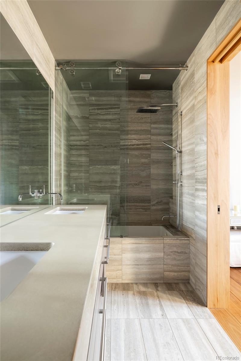 1500 Wynkoop Street, Unit PH1 Denver, CO 80202 - Photo 46 of 50 a bathroom with a bathtub
